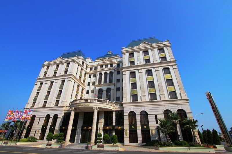Golden Tulip Aesthetics Hotel photo 1