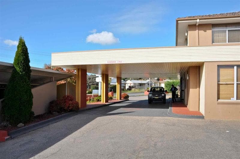 Ibis Styles Orange 5