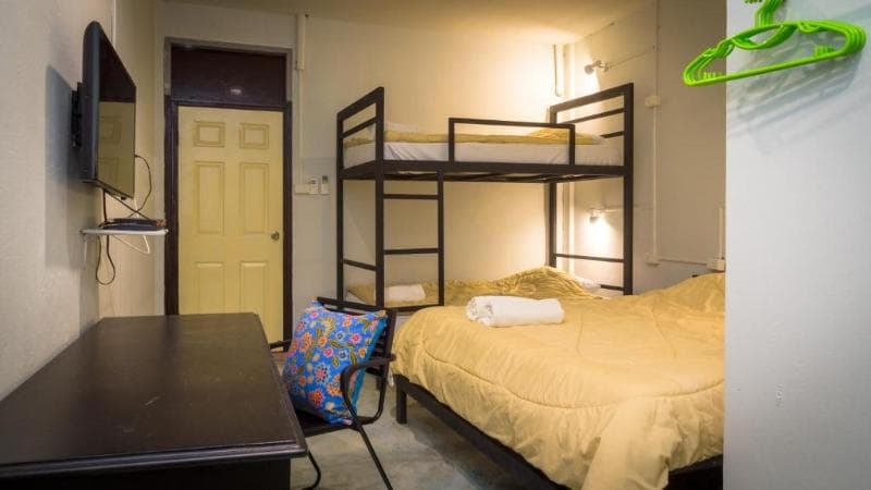 Gotum Hostel & Restaurant 2 2