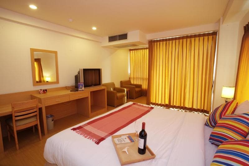 Three Seasons Place Hotel main