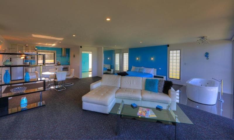 Horizon Deluxe Apartments (Adults Only) 4