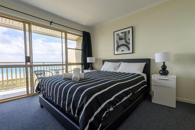 Pandanus Palms Resort, North Stradbroke Island main