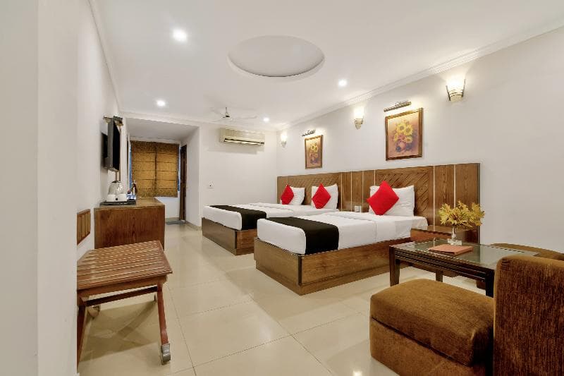 La Sapphire Hotel 5