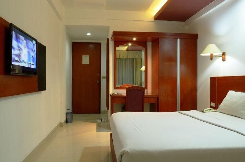 Puri Mega Hotel 4