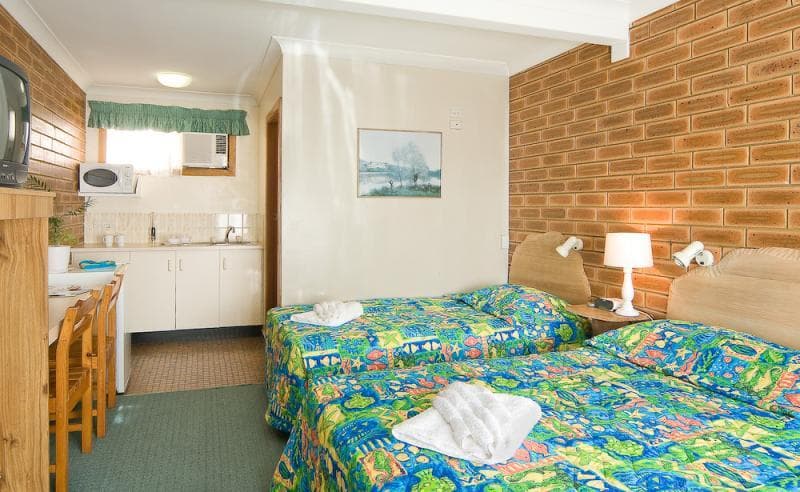 Hibiscus Motel 4