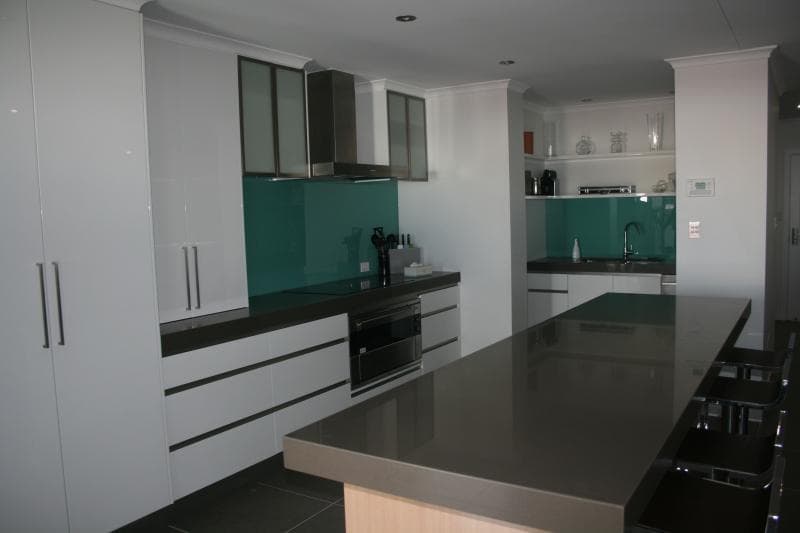 Kings Row Holiday Apartments 2