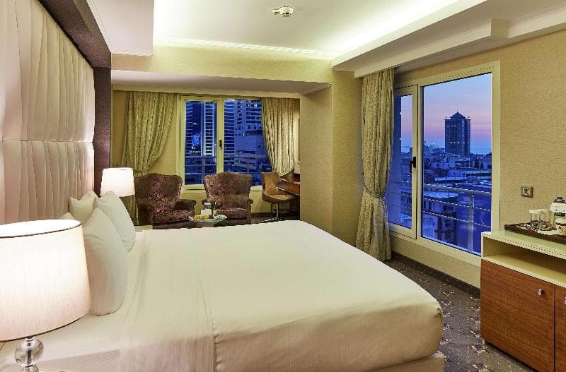 DoubleTree by Hilton Izmir - Alsancak 3