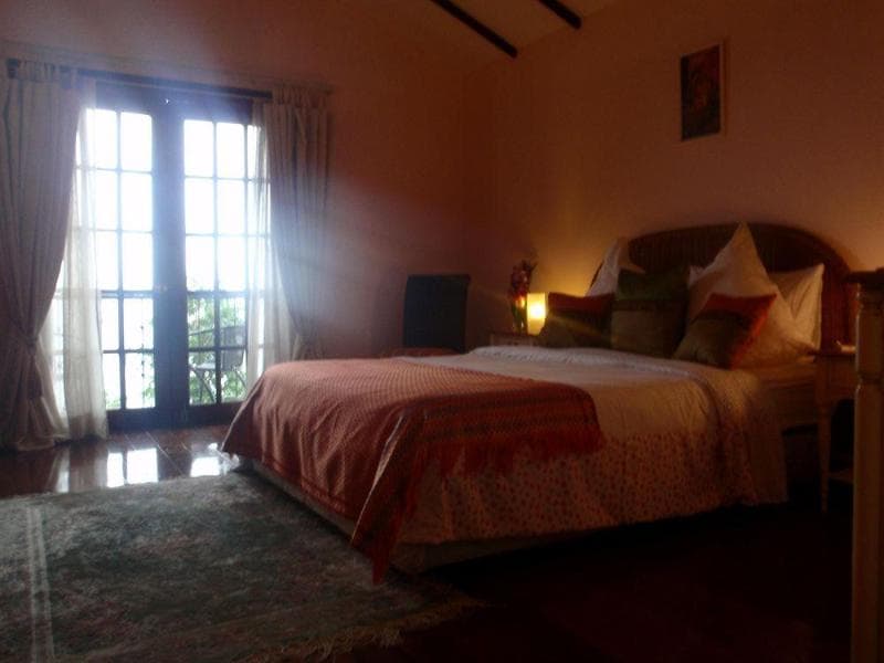 Las Flores Country Guest House and Restaurant main