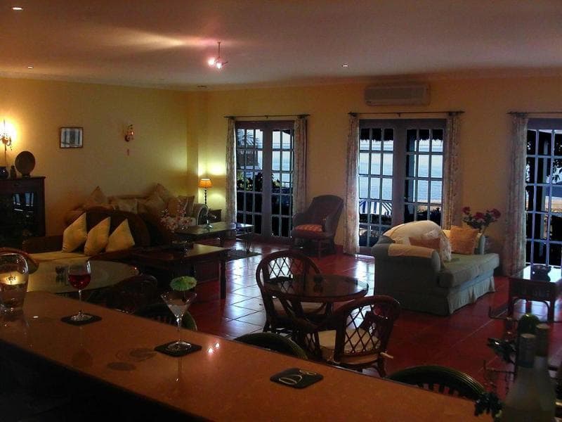Las Flores Country Guest House and Restaurant photo 1