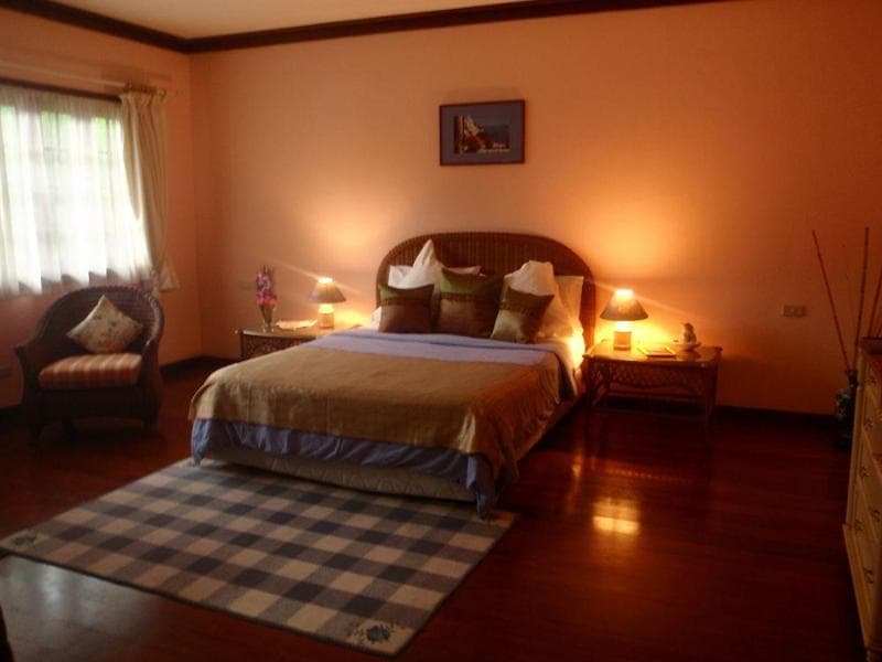 Las Flores Country Guest House and Restaurant 5