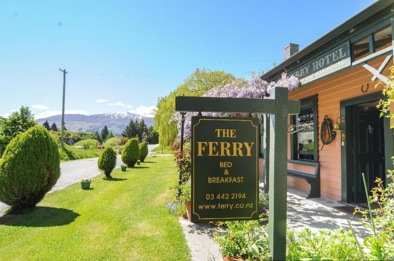 The Ferry Bed And Breakfast (Adults Only) 3