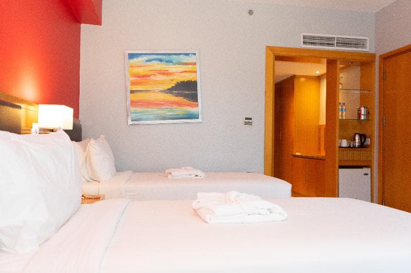 Holiday Inn Dar Es Salam 5
