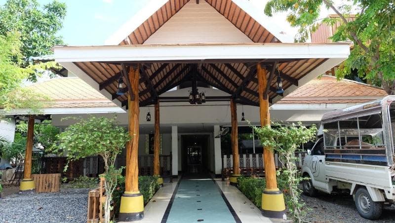 Deeden Pattaya Resort (Adults Only) main