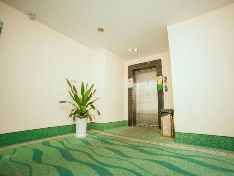 Greentree Innyangzhou Slender West Lake Wenchang Attic Hotel 4