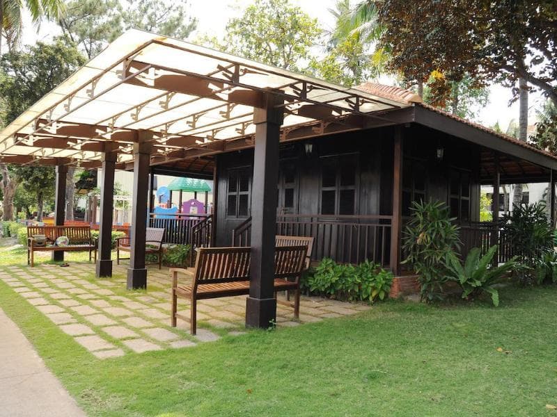 Riverside Serviced Apartments main