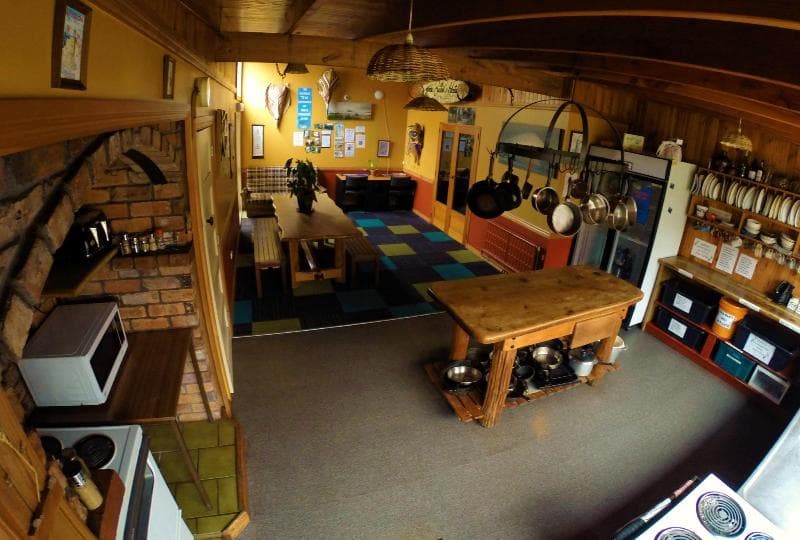 Bazils Hostel & Surf School 4