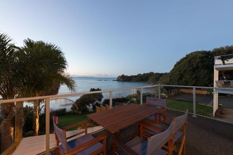 By The Bay Beachfront Apartments 3