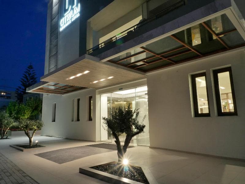 Atrium Ambiance Hotel (Adults Only) 2