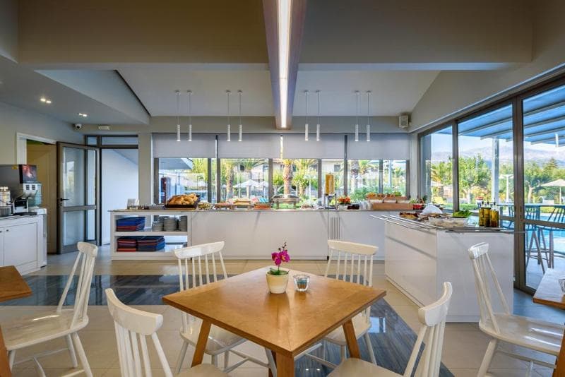 Marino's Beach Hotel Apartments 3