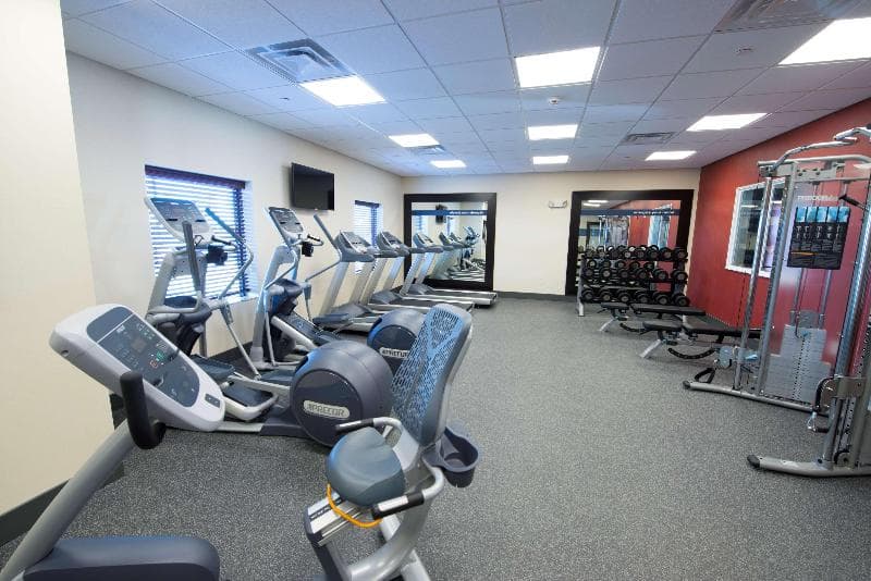 Hampton Inn & Suites Bismarck Northwest 2