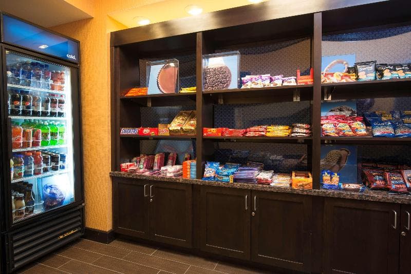 Hampton Inn & Suites Bismarck Northwest 3