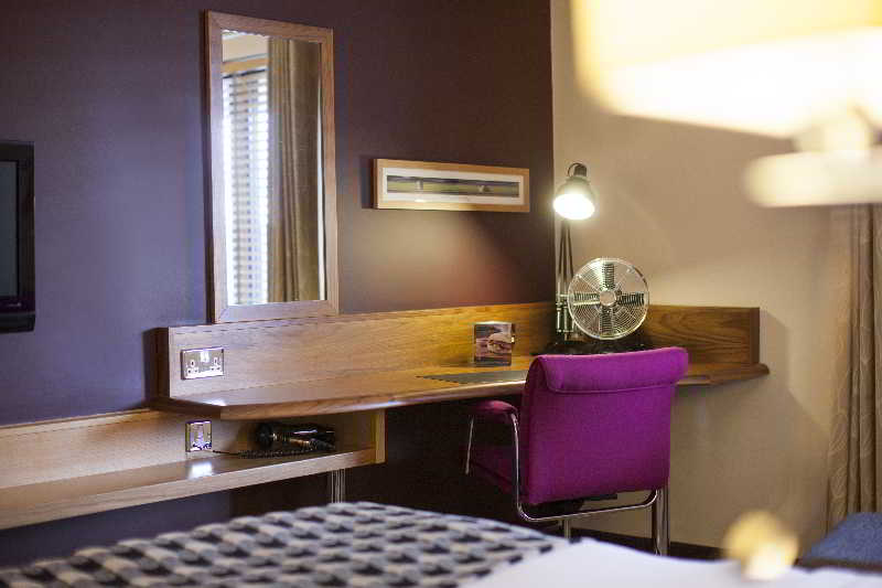 Lodge at Bristol 4