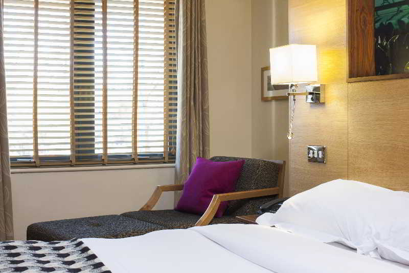 Lodge at Bristol 3
