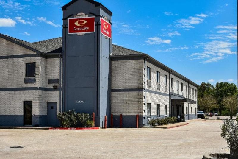 Econo Lodge Beaumont I-10 South 4