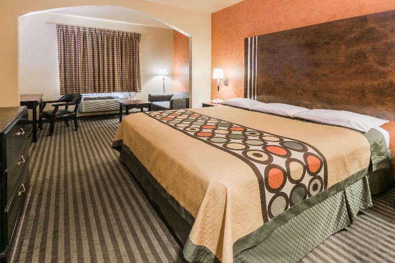 Econo Lodge Beaumont I-10 South 2