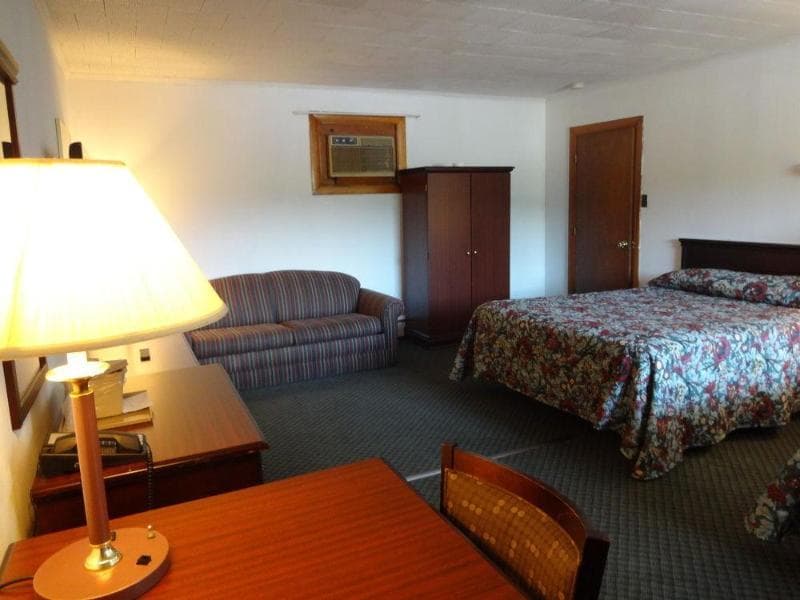 Gorham Motor Inn 3