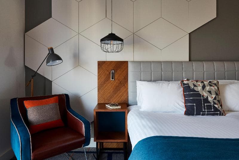 The Cube Hotel 4