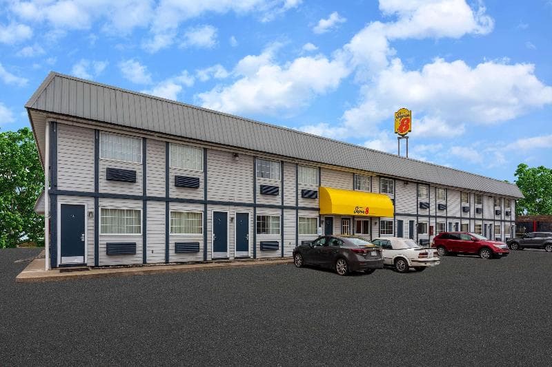 Super 8 By Wyndham Wooster 5