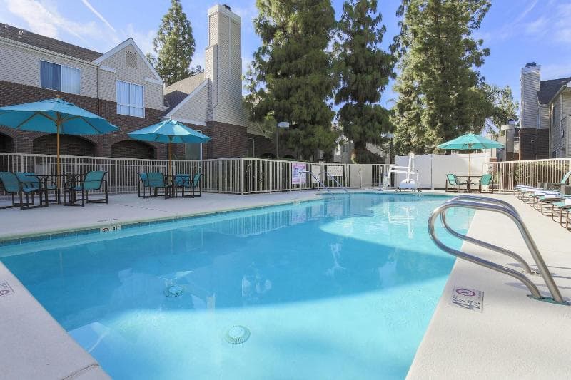 Residence Inn Bakersfield 2