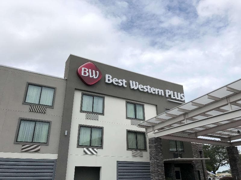 Best Western Plus Bowling Green photo 1