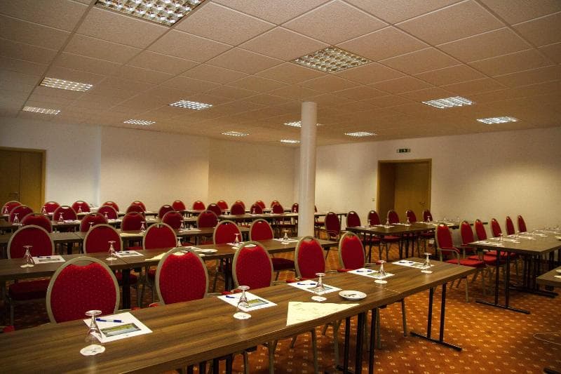 Seehotel Plau Am See 1