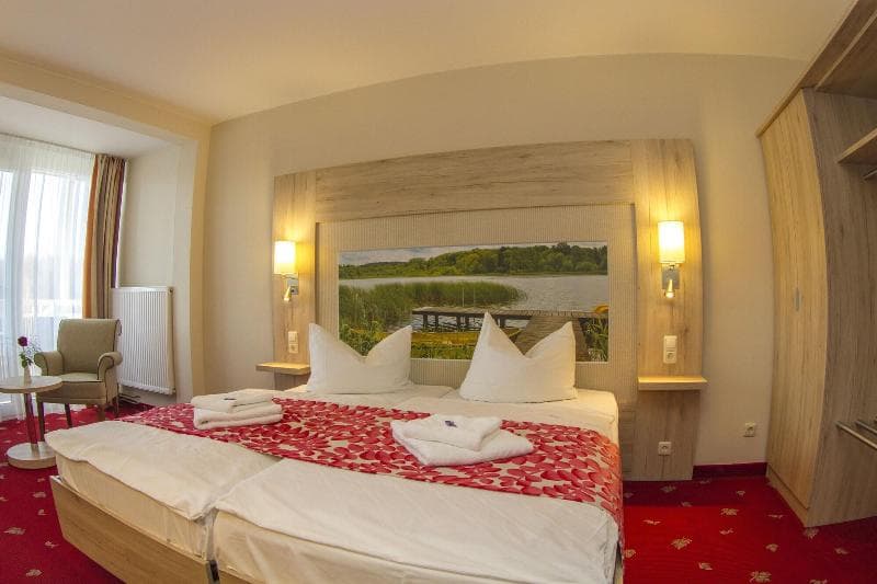 Seehotel Plau Am See 5
