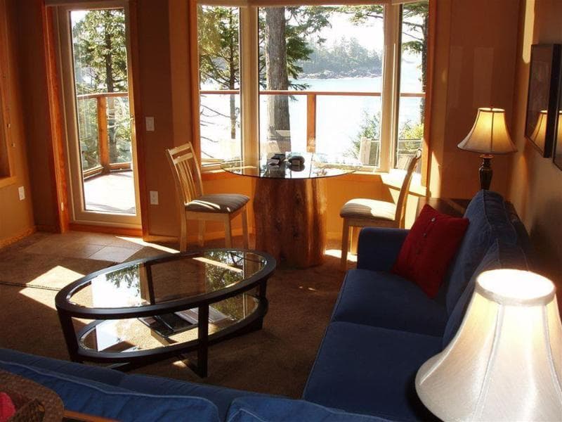 A Snug Harbour Inn 3