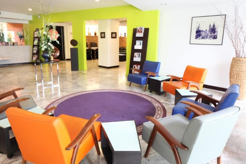 Reno Hotel 5