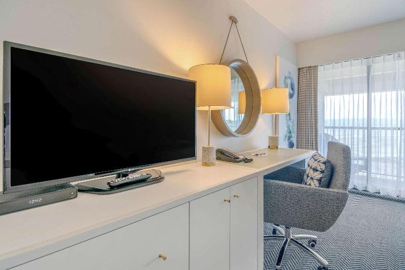 Bayside Oceanfront Resort 5