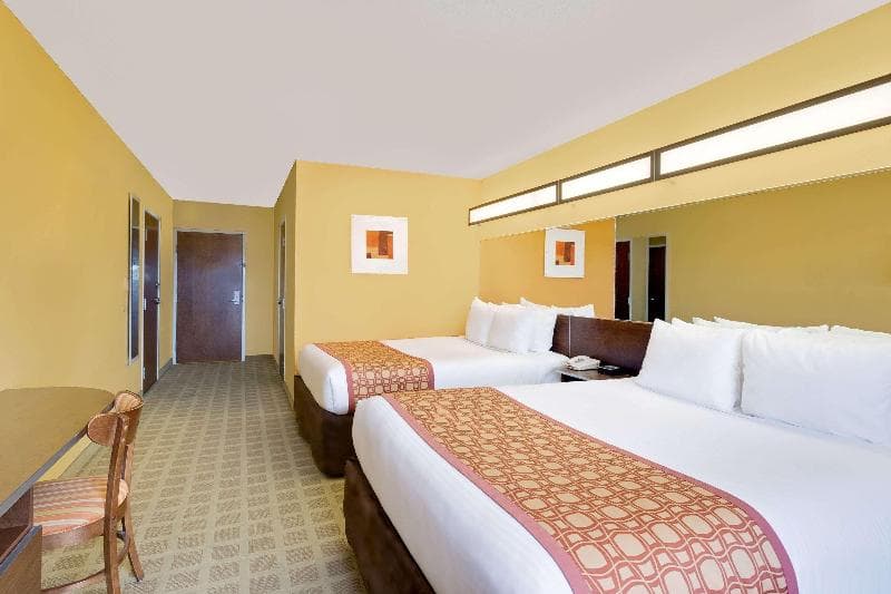 Microtel Inn & Suites by Wyndham Princeton photo 1