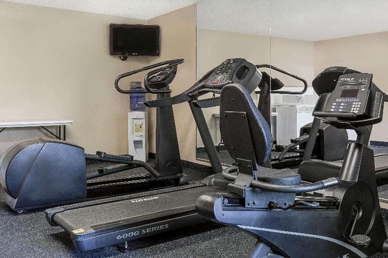 Days Inn By Wyndham Hoover Birmingham photo 1