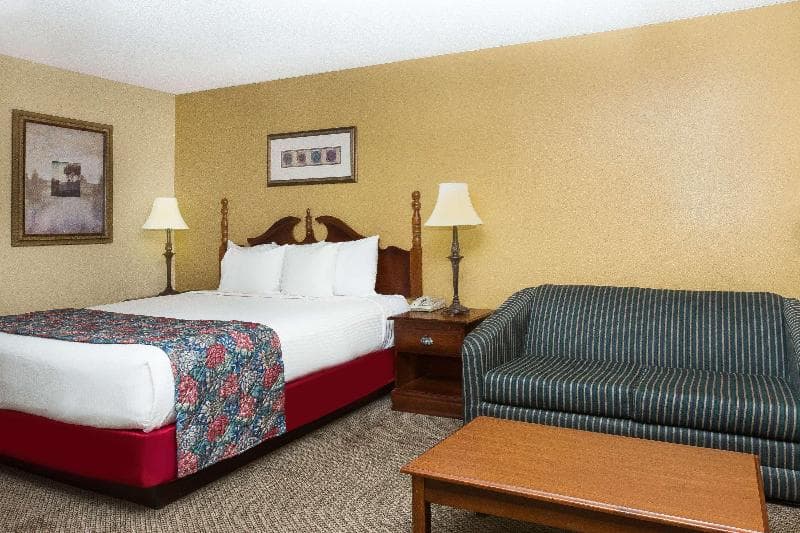 Days Inn By Wyndham Hoover Birmingham 3