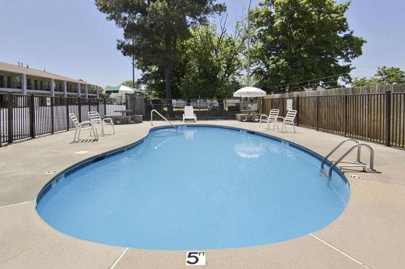 Econo Lodge Cheraw 3