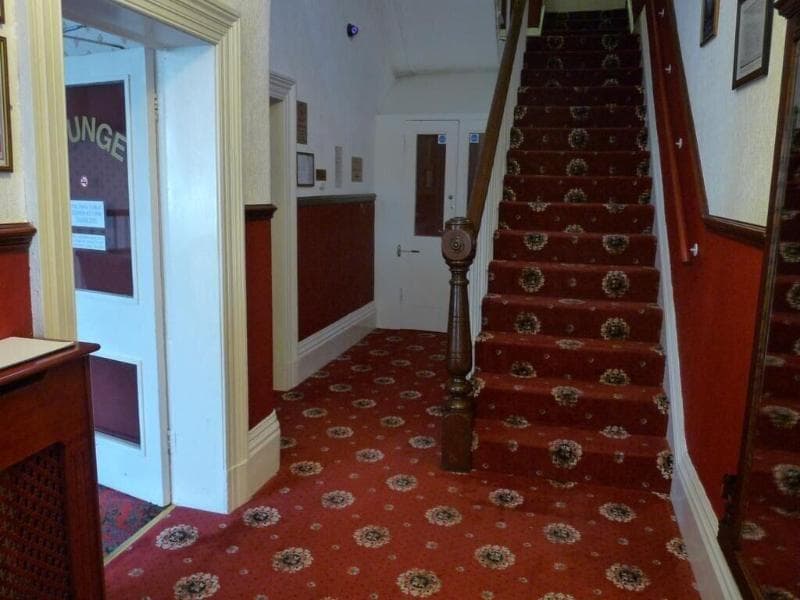 Hilbre Hotel 4