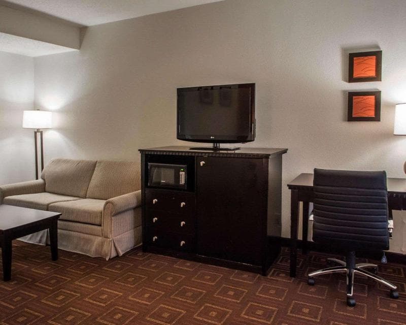 Quality Inn & Suites Nj State Capital Area 4