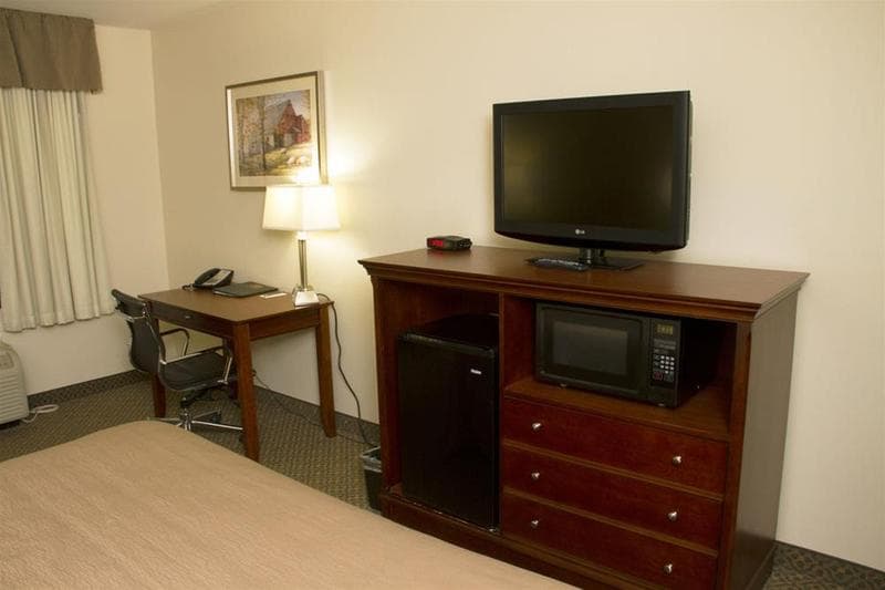 Country Inn At The Mall 2