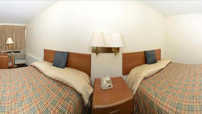 Travelers Inn 2