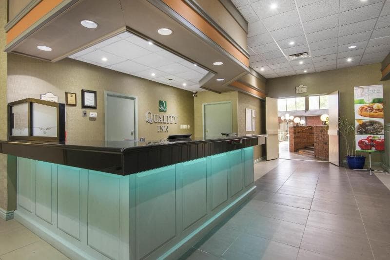 Quality Inn & Conference Centre 5