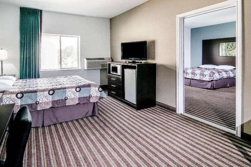 Super 8 By Wyndham Brenham Tx 4