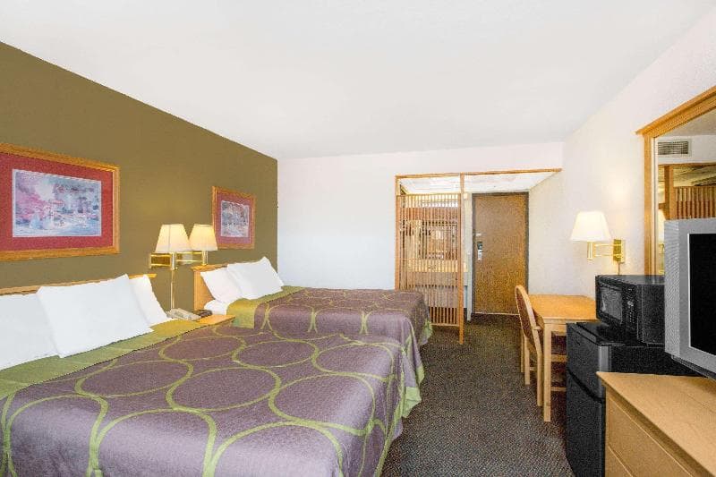 Super 8 By Wyndham Blytheville photo 1